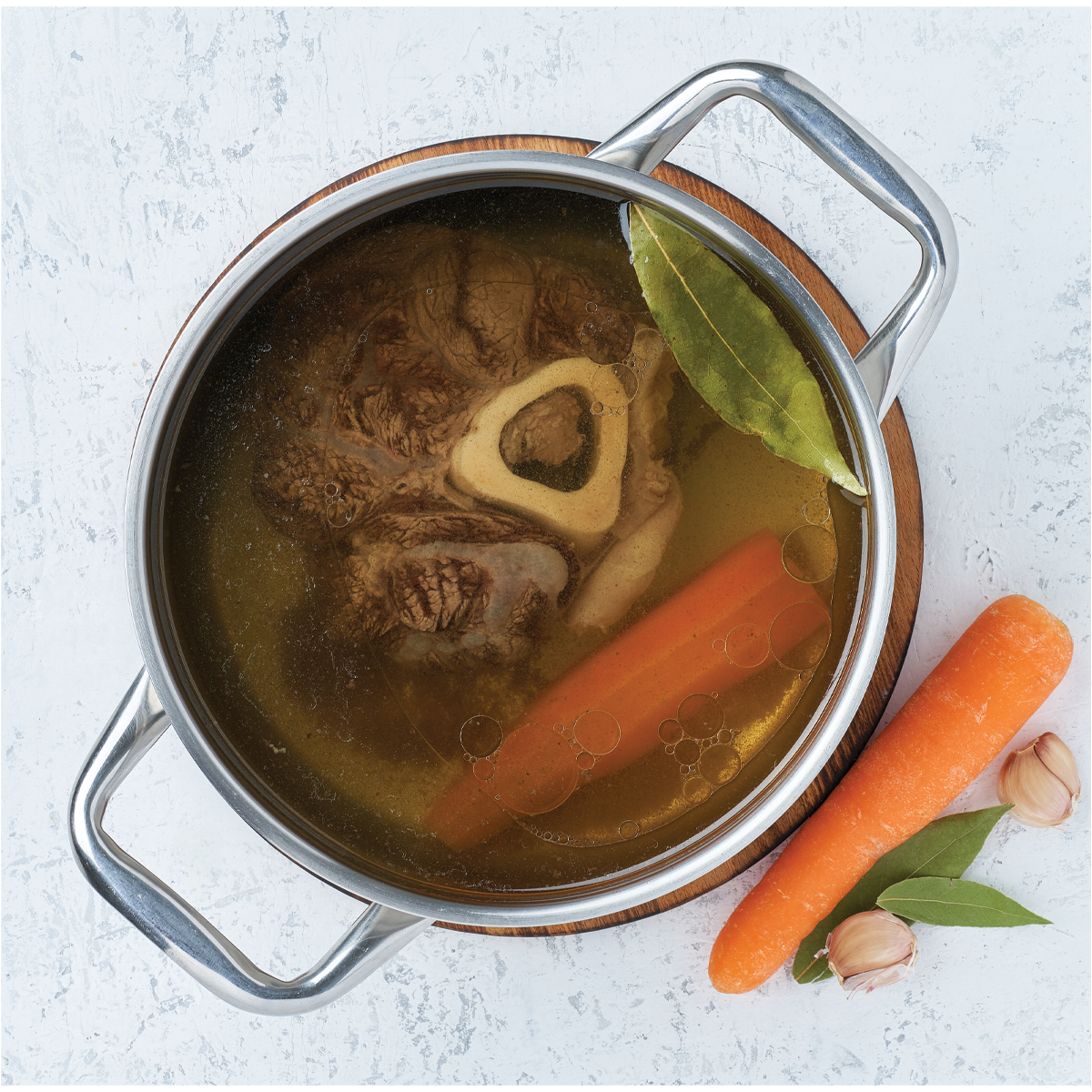 Refresh Cafe Beef Bone Broth 1L ($2 Jar Deposit Included)
